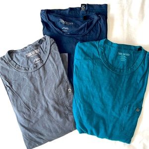 Pack of 3 XL Tees from Toss Snyder -- amazing colors!